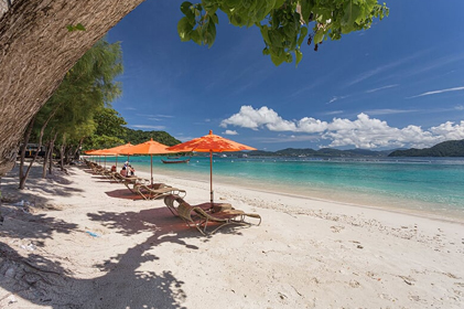 แพ็กเกจ One Day ล่องเรือยอร์ช กาฮังบีช(เกาะเฮ)-เกาะราชา-ซันเซท