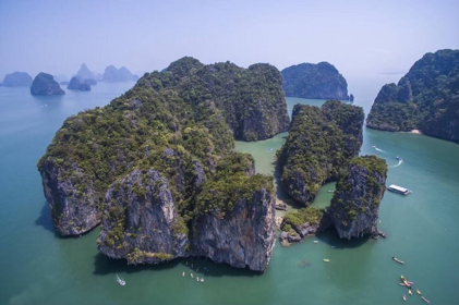 PHUKET UNLOCK  สิมิลัน-เกาะเฮ-เสม็ดนางชี 3 วัน 2 คืน โดยสายการบินไทยแอร์เอเชีย (FD)